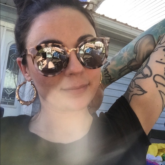 Meet your Posher, Janine - Picture 4 of 7